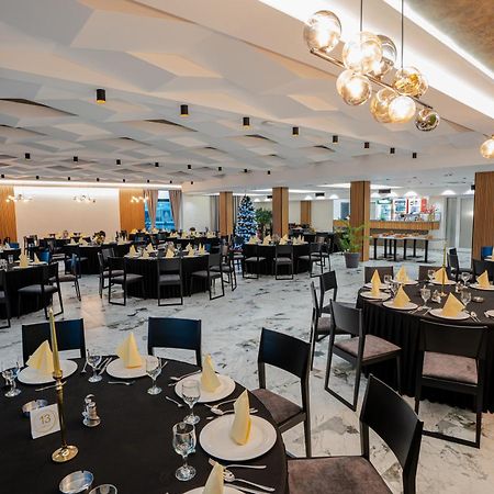 Hotel Nest Μπιέλινα Εξωτερικό φωτογραφία