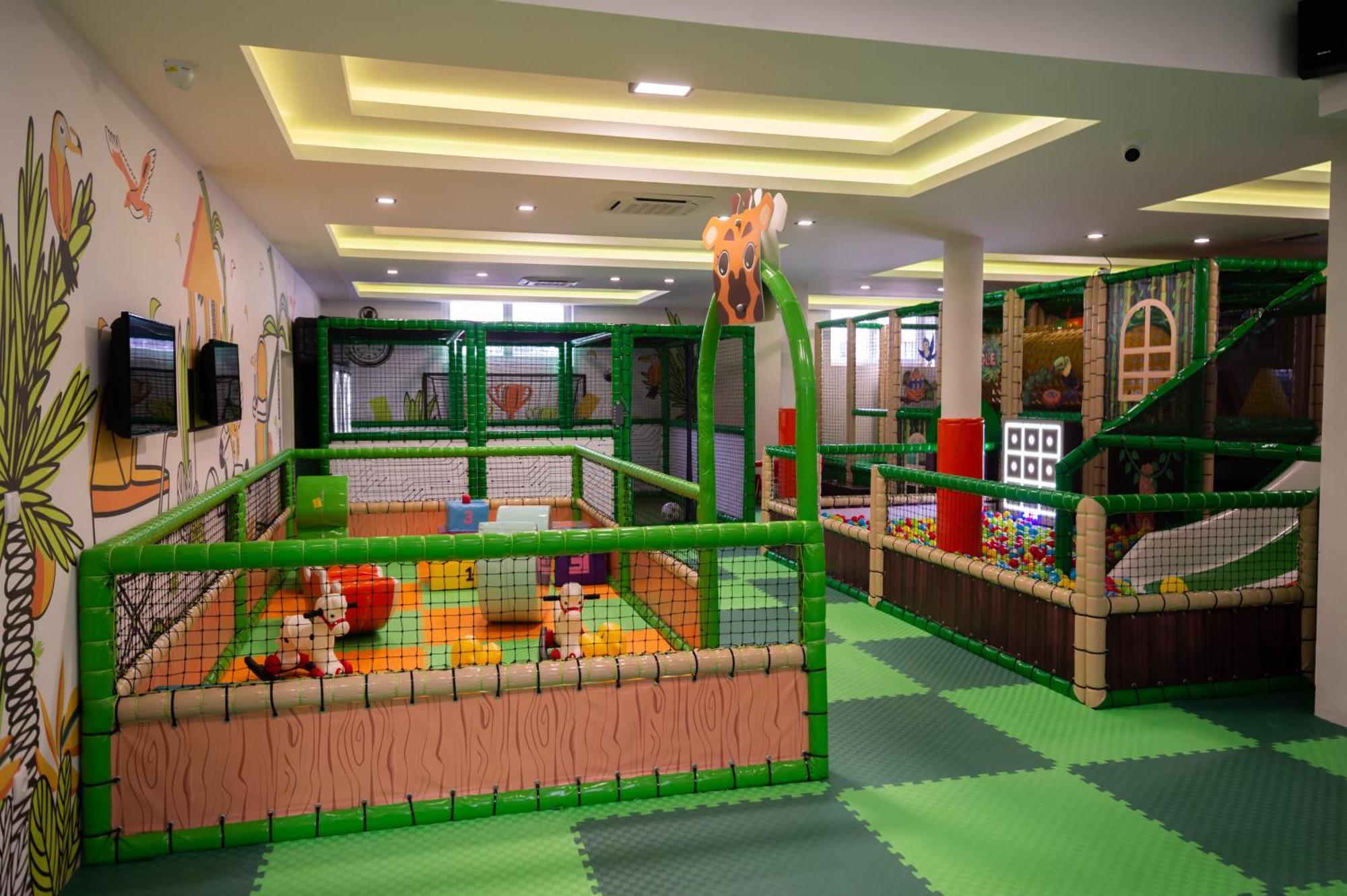 Hotel Nest Μπιέλινα Εξωτερικό φωτογραφία