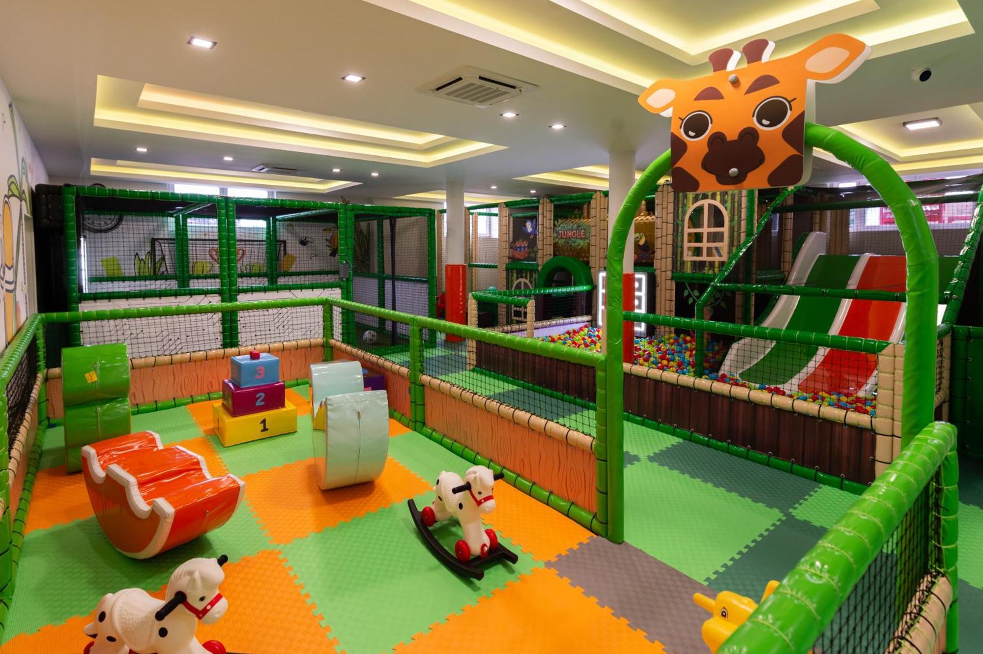 Hotel Nest Μπιέλινα Εξωτερικό φωτογραφία