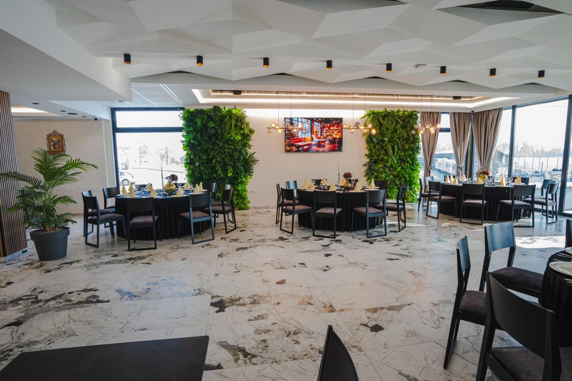 Hotel Nest Μπιέλινα Εξωτερικό φωτογραφία