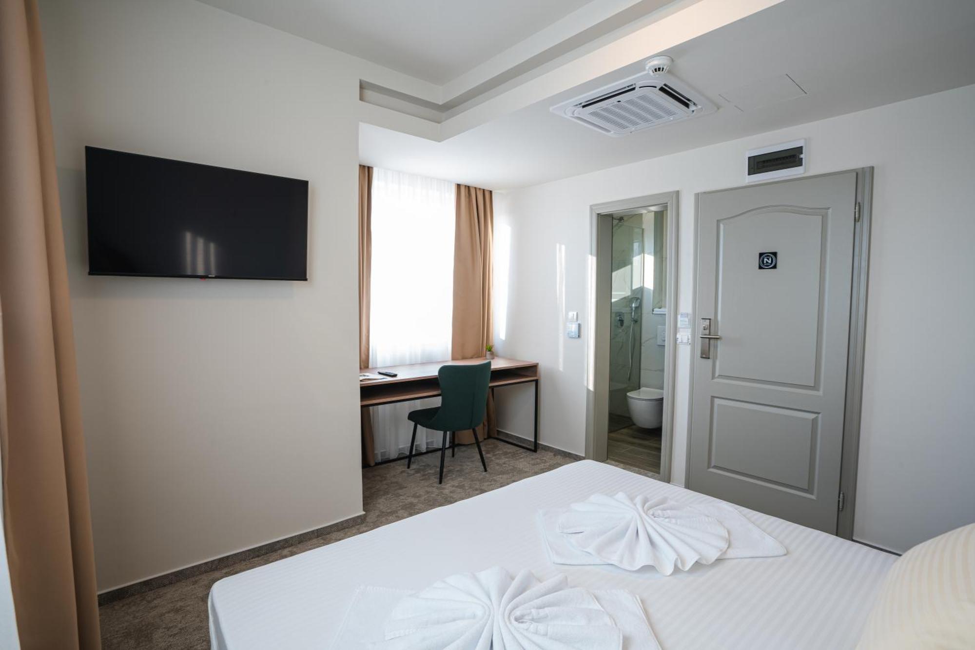 Hotel Nest Μπιέλινα Εξωτερικό φωτογραφία
