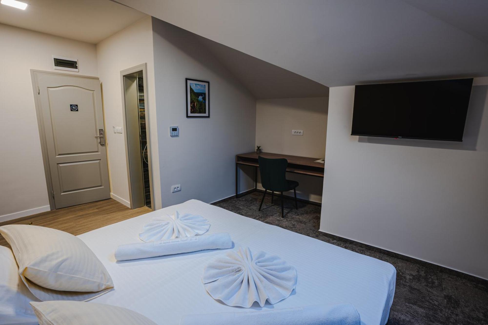 Hotel Nest Μπιέλινα Εξωτερικό φωτογραφία